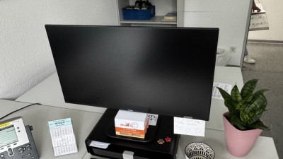 1 Widescreen-TFT-Monitor Philips, 27 Zoll